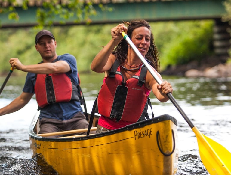 canot sur la riviere l'assomption avec Canot Volant