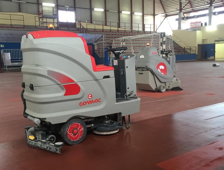 Machines de nettoyage haute performance: autolaveuse et monobrosse pour sols à Neuchâtel