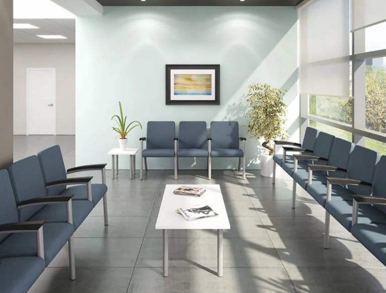 Cabinet médical propre et désinfecté apres un service de nettoyage professionnel par ClairÔMax