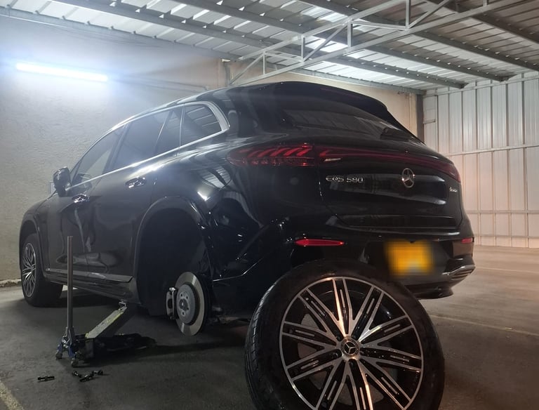 פנצ'ר בגלגל של רכב