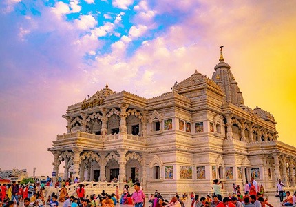 Mathura Vrindavan Tour with taxi service in amritsar