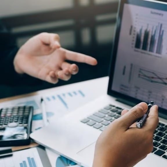 Dana consultants manajemen bisnis