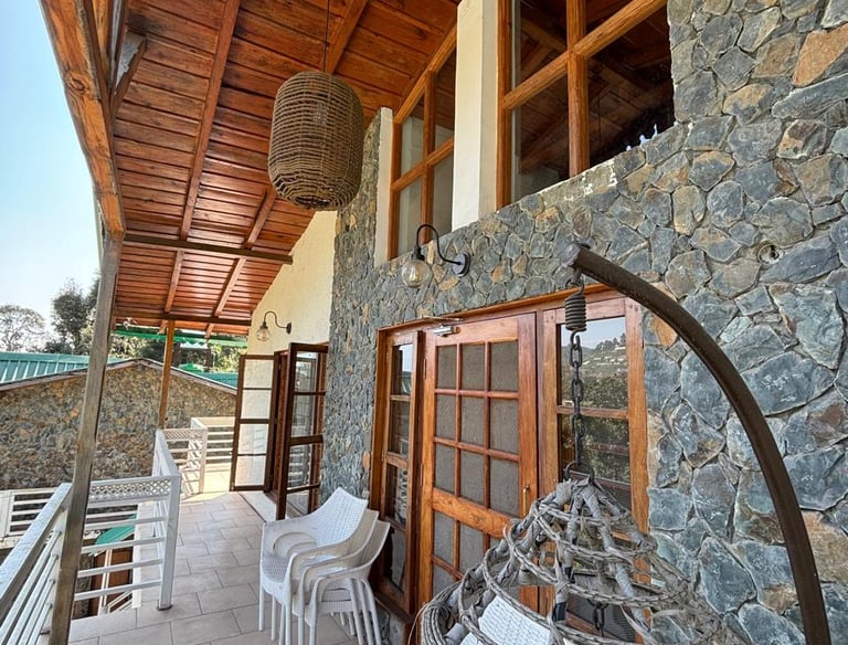 Holiday retreat villa in Bhimtal with panoramic Himalayan views