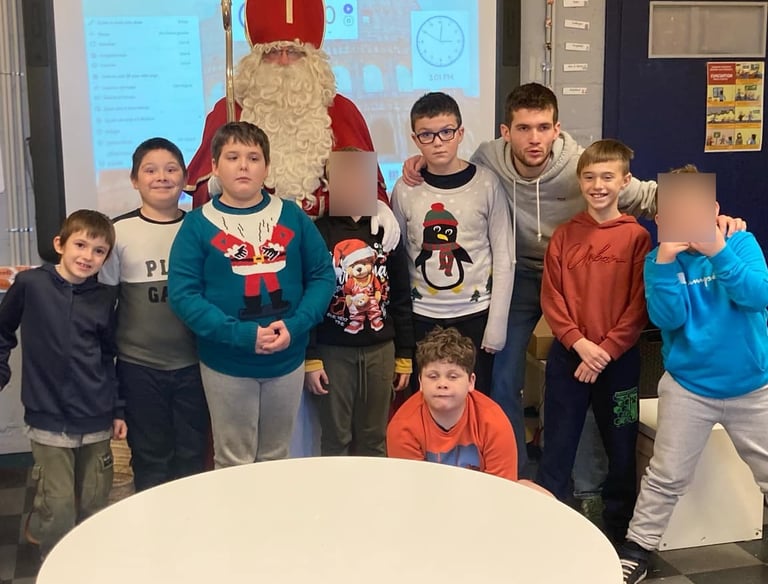 Saint Nicolas dans la classe de monsieur Léo