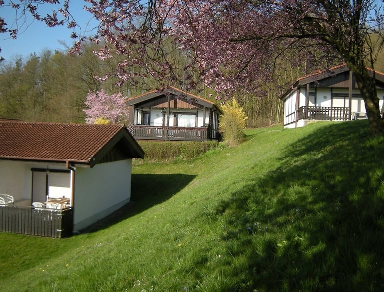 Bungalows am Waldrand.