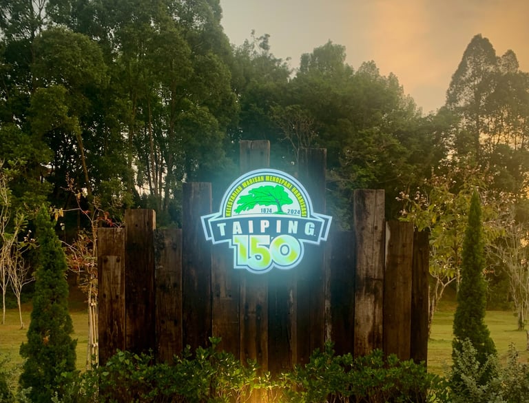 Laman Madani Taiping Lake Garden Taiping 150 sign