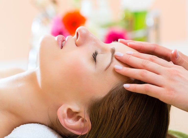 Moment de relaxation avec un soin énérgétique apaisant