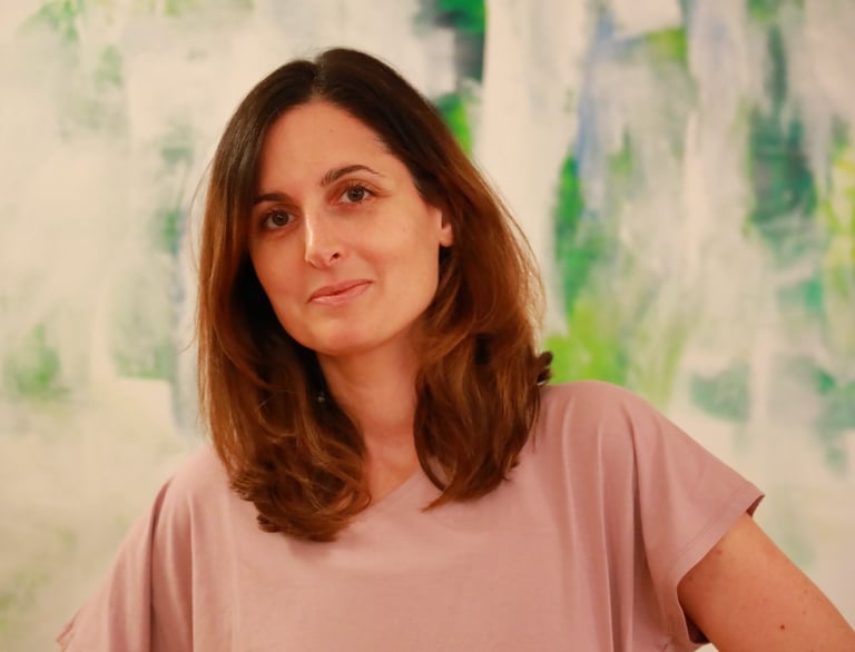 Portrait di Diana Corica insegnante di yoga