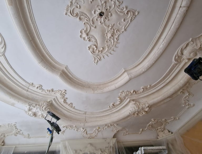 Ornamenten plafond restauratie Amsterdam