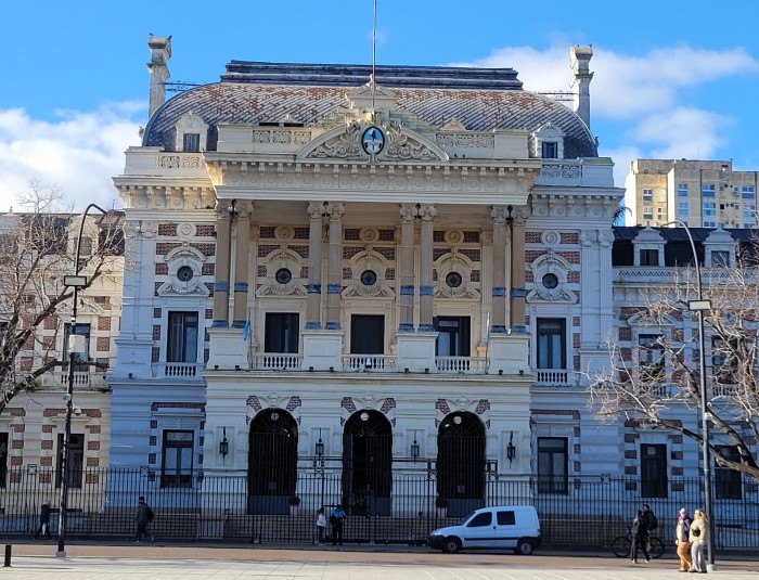 Casa de Gobierno de la Provincia de Buenos Aires, Calle 6 entre 51 y 53, La Plata, Bs. As.