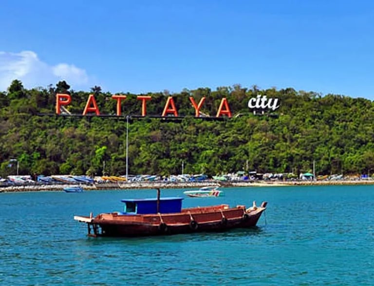 Budget Pattaya tour package with Coral Island boat ride and city sightseeing