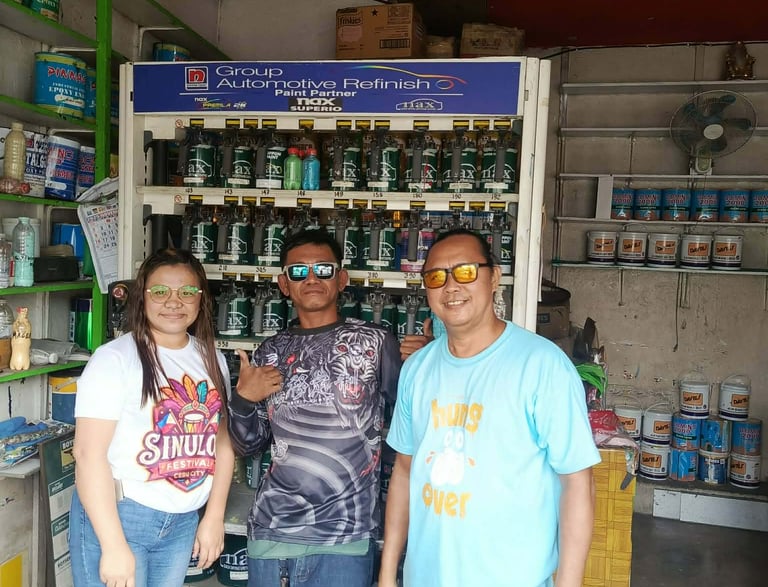 Experienced Hotmix Painting Services staff offering expert paint advice and color consultation