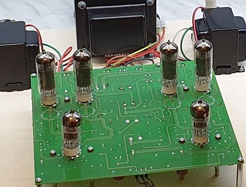 Vacuum tube VT amplifier audiophile