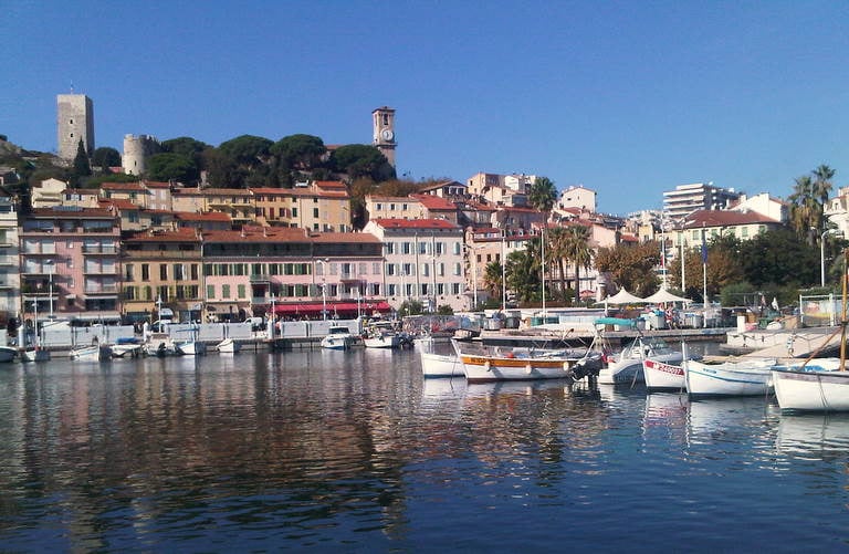 Par Creator:Guy Lebègue — Travail personnel, CC BY-SA 3.0, https://commons.wikimedia.org/w/index.php?curid=11822720