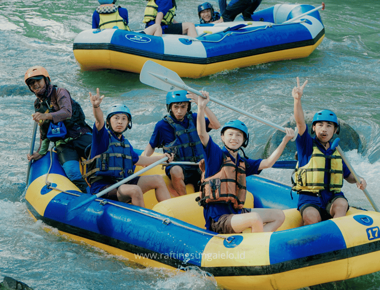 Rafting di Elo Magelang, pilihan aktivitas outdoor terbaik di Jawa Tengah.