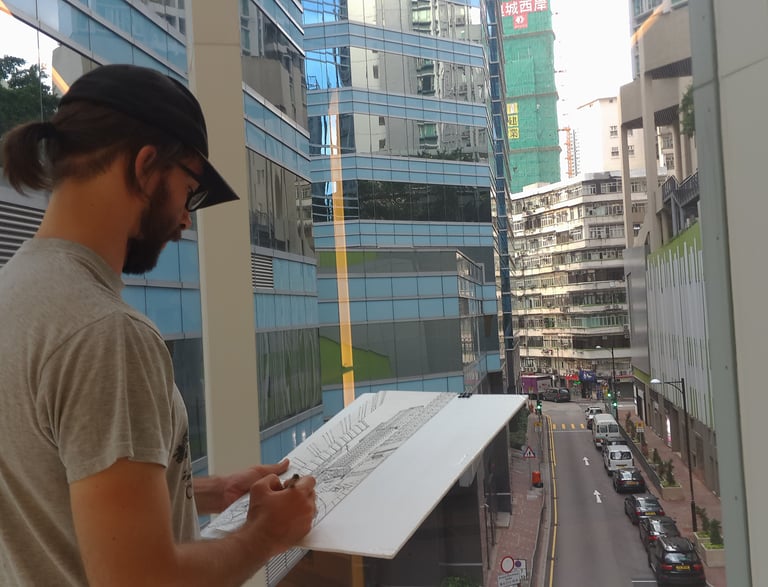City sketcher Evgeny Bondarenko in Hong Kong