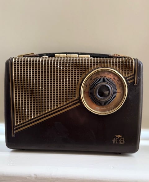 KB Vintage Radio Handbag Radio