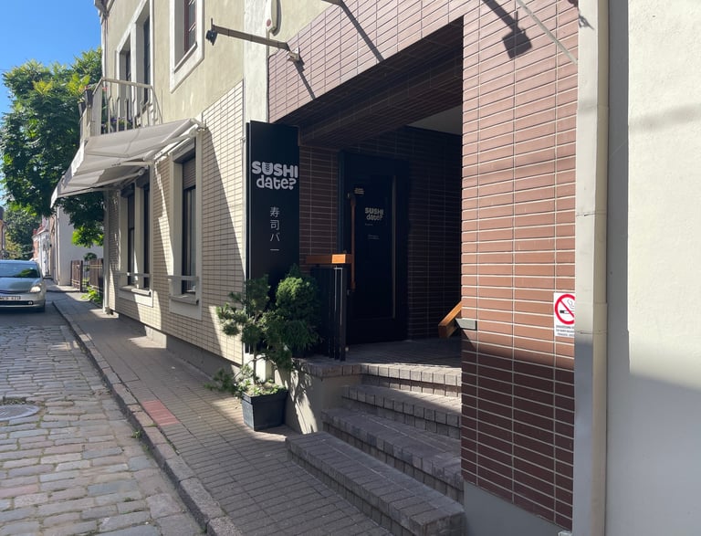 „Kaip rasti Sushi Date? – patogiai įsikūręs Kauno centre, restoranas yra lengvai pasiekiamas