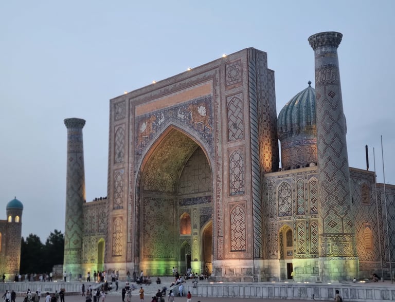 Place Registan Samarcande
