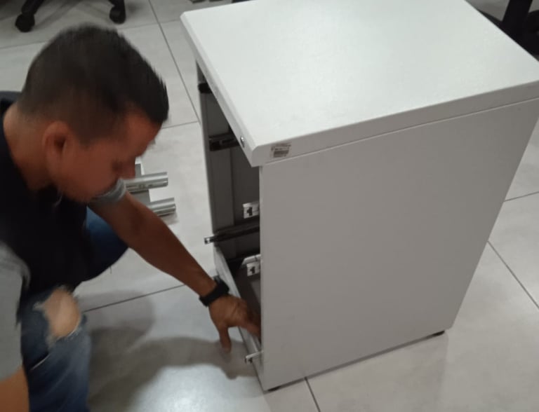 arreglar reparar silla de oficina a domicilio repuesto ruedas piston