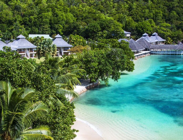 Le Domaine de La Réserve (Praslin Island) - photo courtesy of Expedia