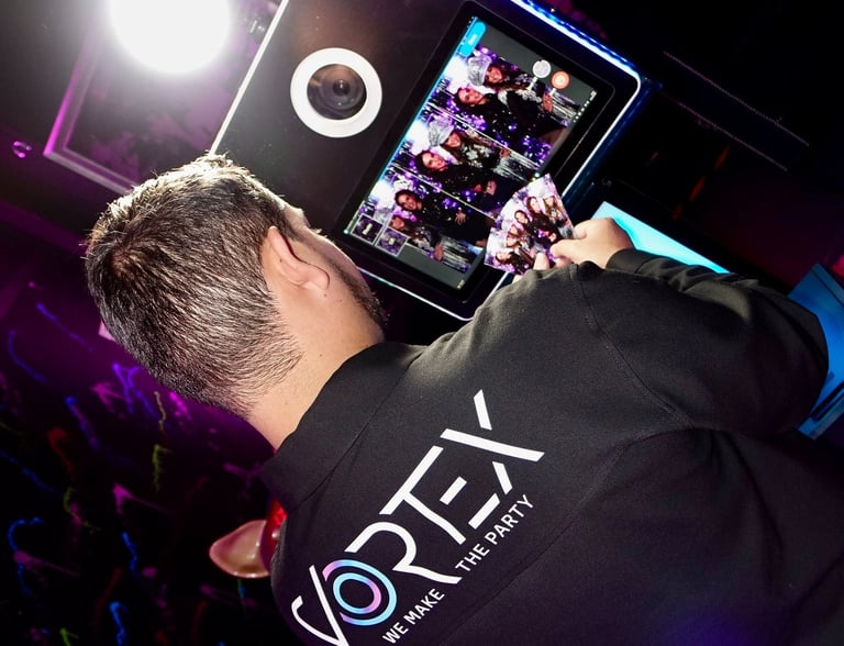 pantalla de fotomaton mostrando fotos en evento mallorca