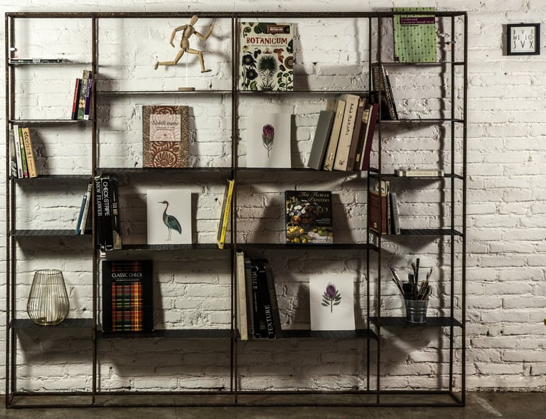 Prototipo libreria in ferro saldata a Mig