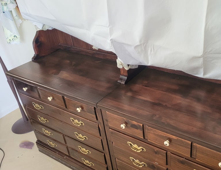 Commode en pin avec plateau rénové