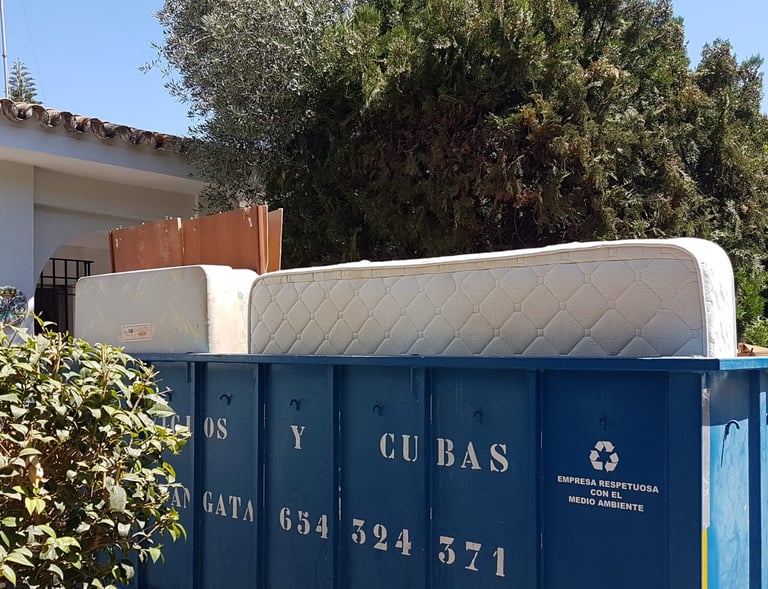 Alquiler de Cubas para Enseres Voluminosos en Sevilla y el Aljarafe