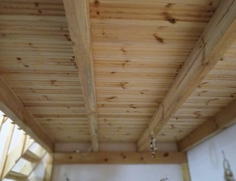 Hochebene mit einfacher Konstruktion aber stimmige Gestaltung