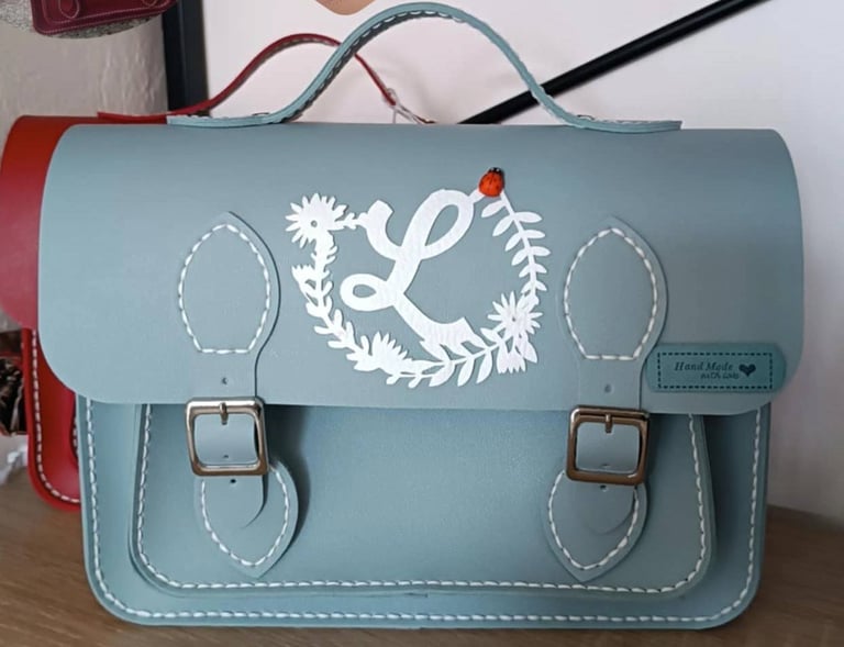 Sac à main à coudre soi même personnalisé par Cosquinelle