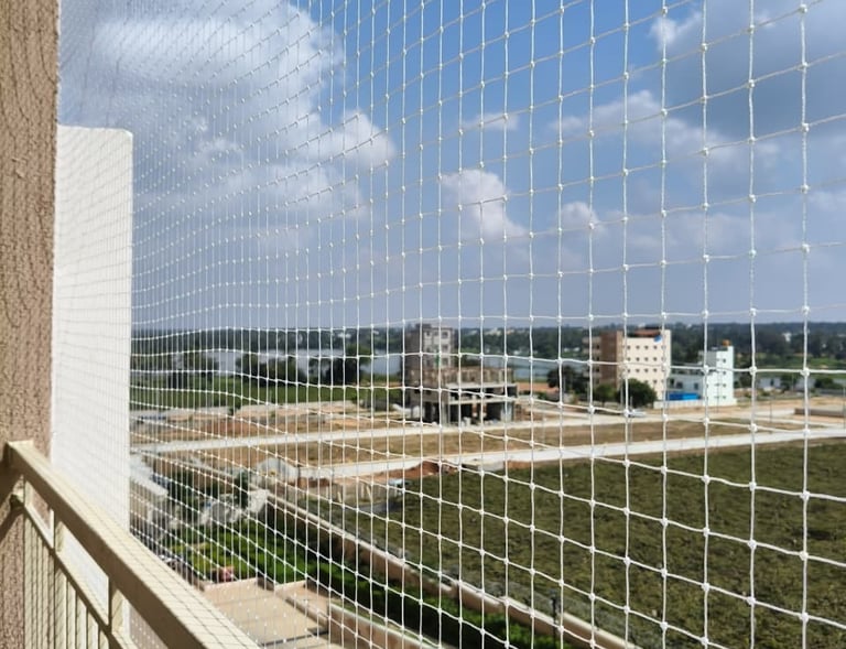 Close-up of the durable material used in pigeon nets, highlighting its strength and weather resistan
