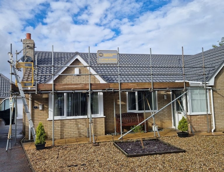 Scaffolding around a bungalow by R and C Scaffolding Services Ltd, Beccles, Bungay, Lowestoft