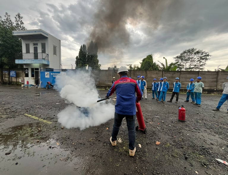 Pelatihan Penggunaan APAR