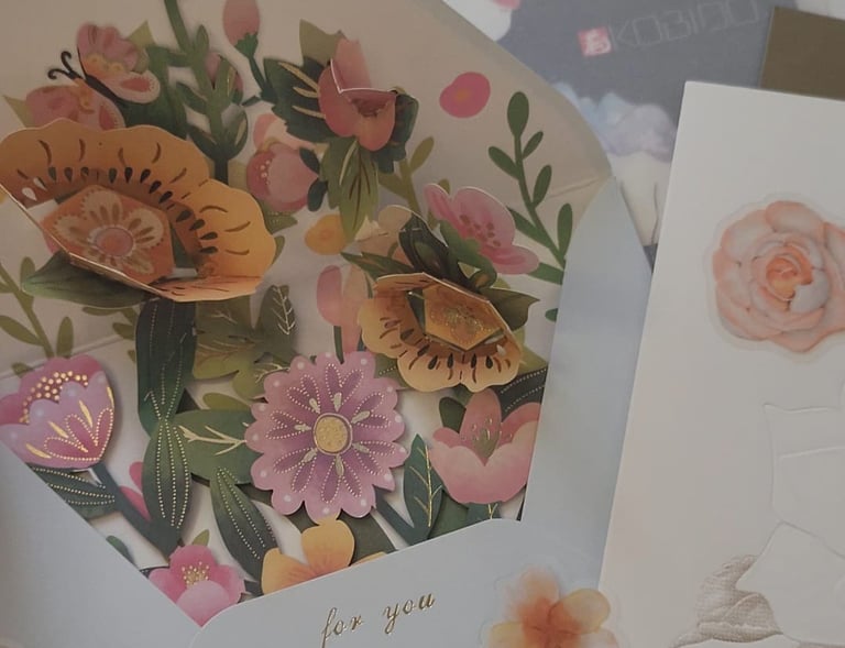 Un cadeau unique: soins du visage et bien-être avec une carte cadeau personnalisée