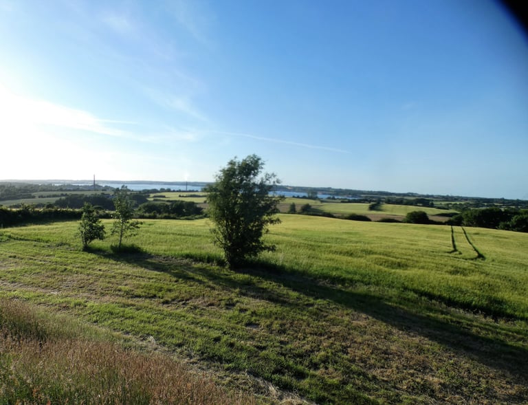 Smøl vold , iron age hill fort