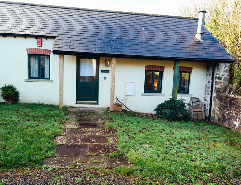 Grassholm Cottage in winter