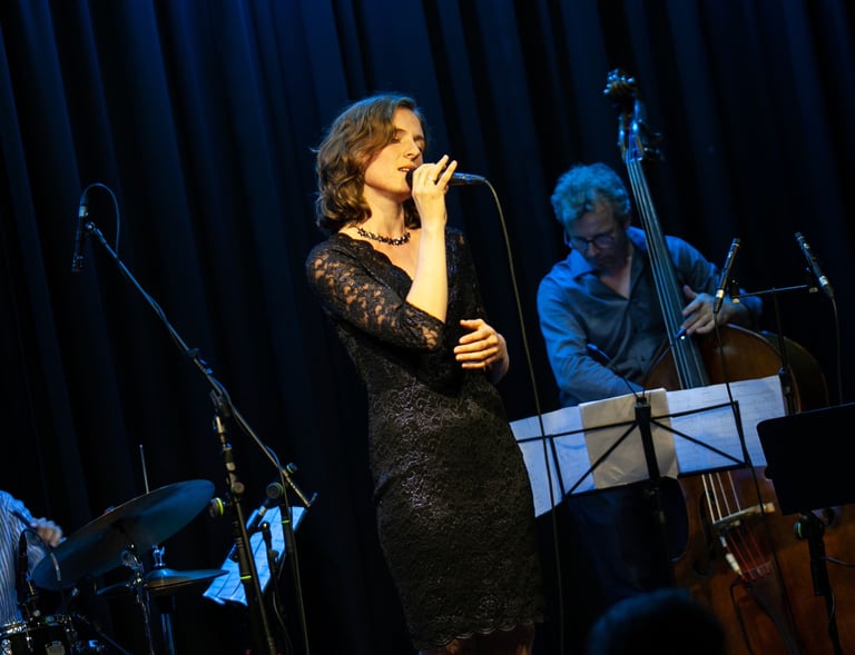 Franziska Graz mit dem Franziska Eberl Quintett im Leeren Beutel Regensburg