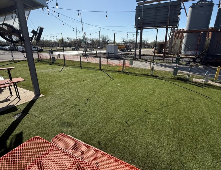 Royse City Texas restaurant with outdoor turf cleaning