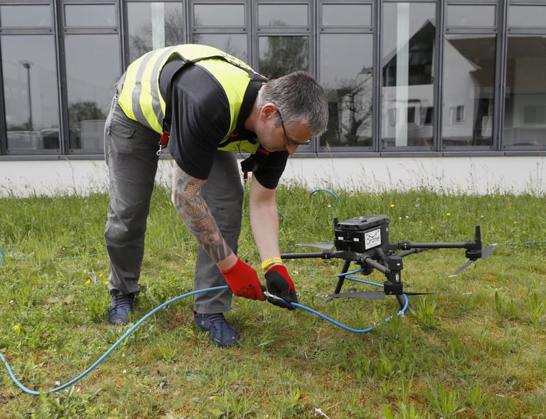 DJI Matrice 400 dronas