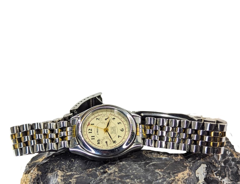 J.press Chronograph Watch very beautifull watch