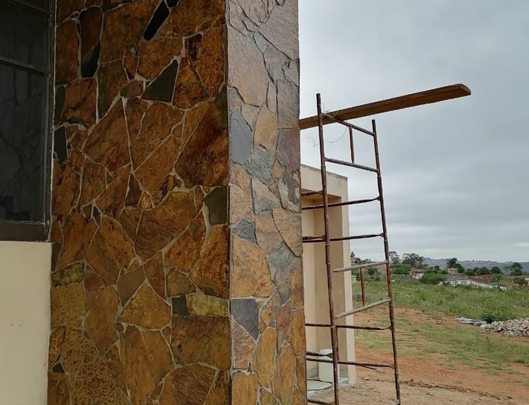 rustic crazy pave cladding