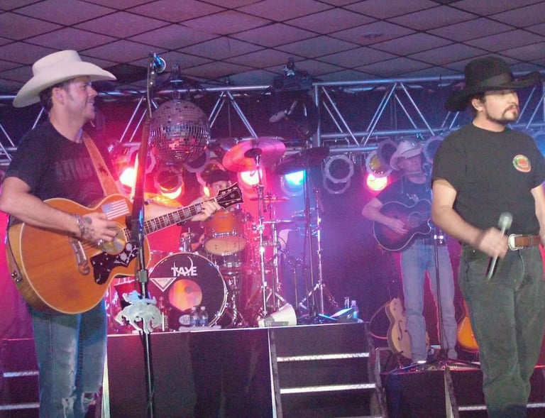 Jim Burns performing with Gary Allan.