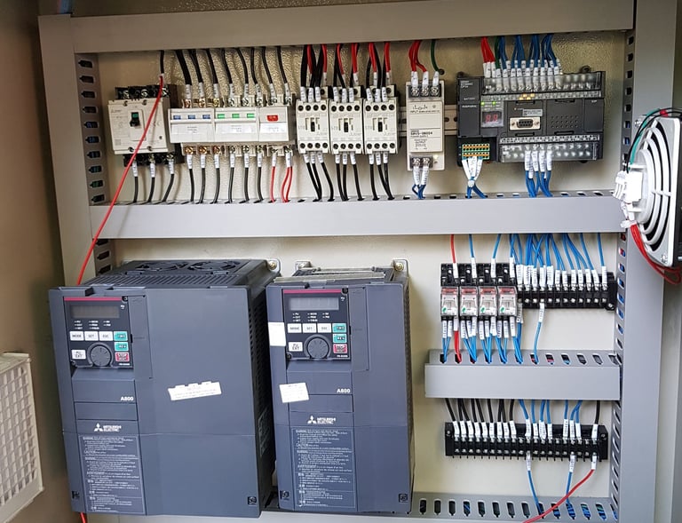 ตู้ควบคุม เครื่องม้วนและวัดระยะสายไฟ