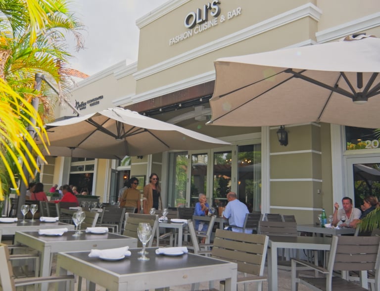 Oli's Fashion Cuisine & Bar in Wellington Florida