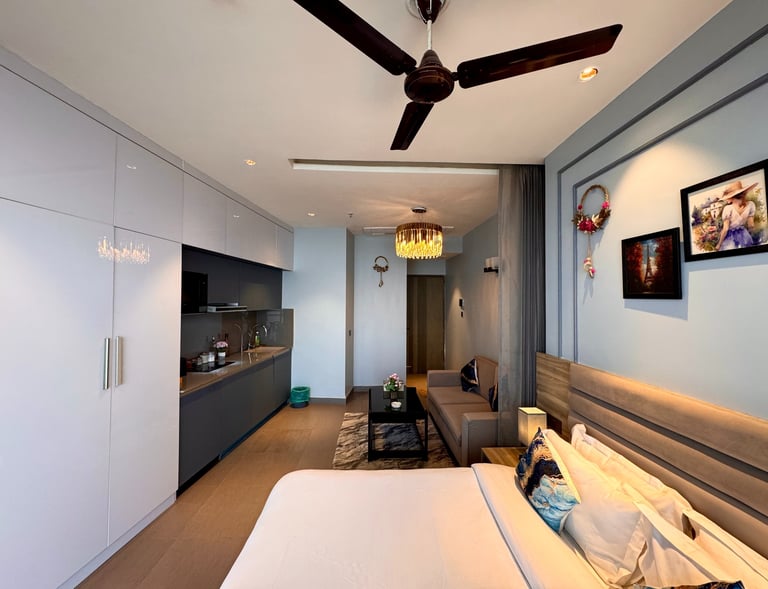 Luxurious Homestay in Noida 