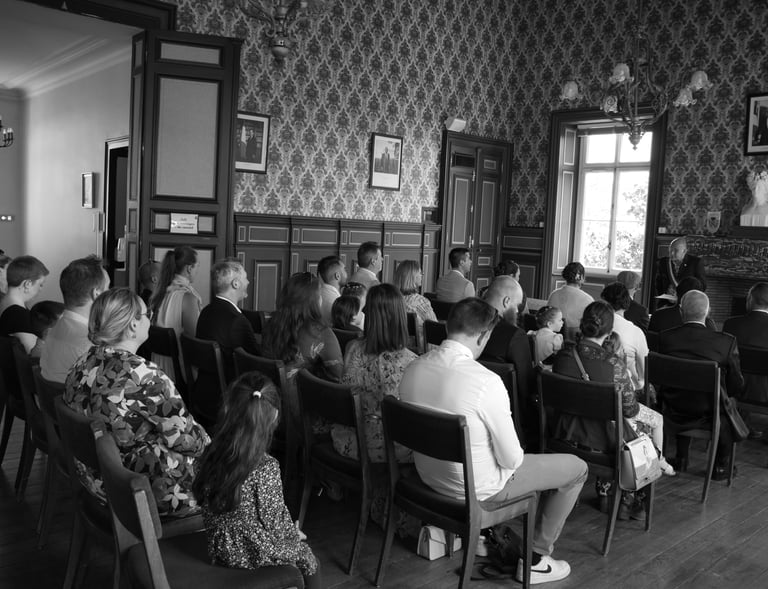 <img src="photos/mariage civil.jpg" alt="mariage à la mairie"