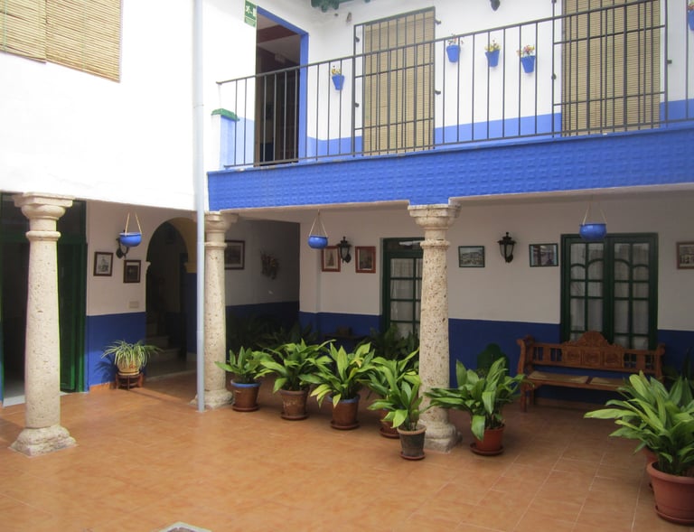 hostal san bartolome almagro. Hostales en alamgro. Alojamientos en almagro