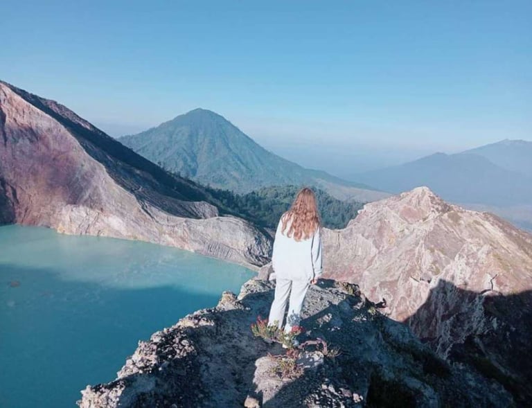 ijen crater