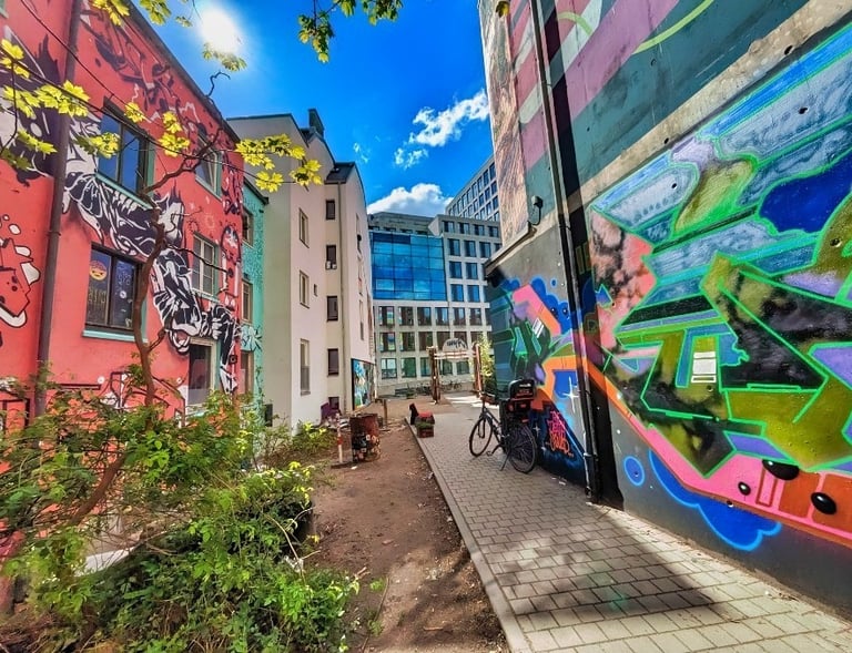 Gängeviertel in Hamburg with colorful street art alley and graffiti walls, urbane Kunst und Szene im Viertel